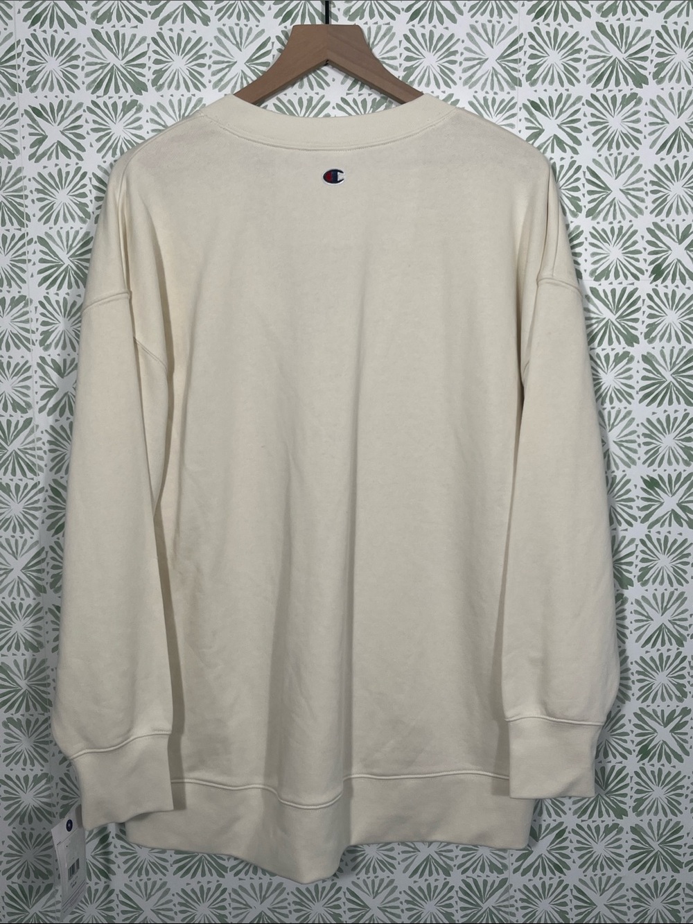 Champion Cream Crewneck Sweatshirt with Red & Blue Logo - Picture 9 of 10